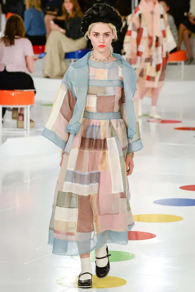 Look 93